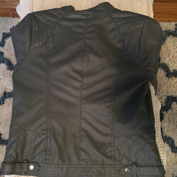 Fresh New York Grey pleather jacket - Picture 4 of 4
